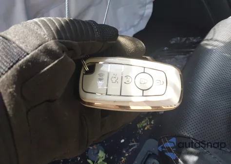 2019 Ford Mustang Ecoboost Premium z USA, uszkodzony, nr VIN 1FATP8UH5K5198738